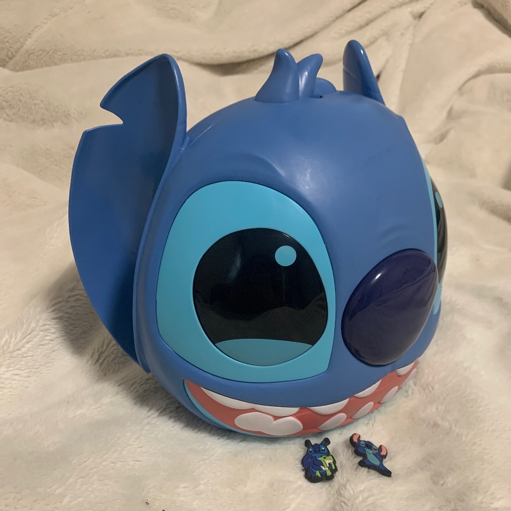 Stitch figurine/ container + 2 crocs charms - Picture 2 of 7